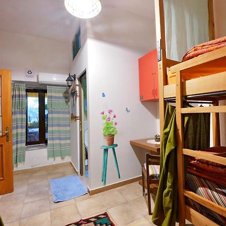 Mi Casa Es Tu Casa - Shkodra Backpackers Hostel Εξωτερικό φωτογραφία