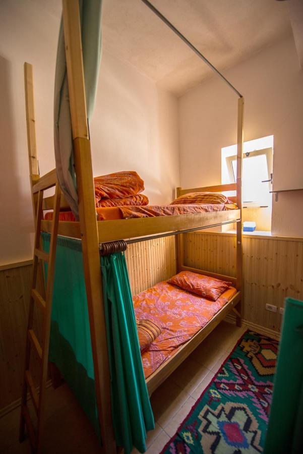 Mi Casa Es Tu Casa - Shkodra Backpackers Hostel Δωμάτιο φωτογραφία