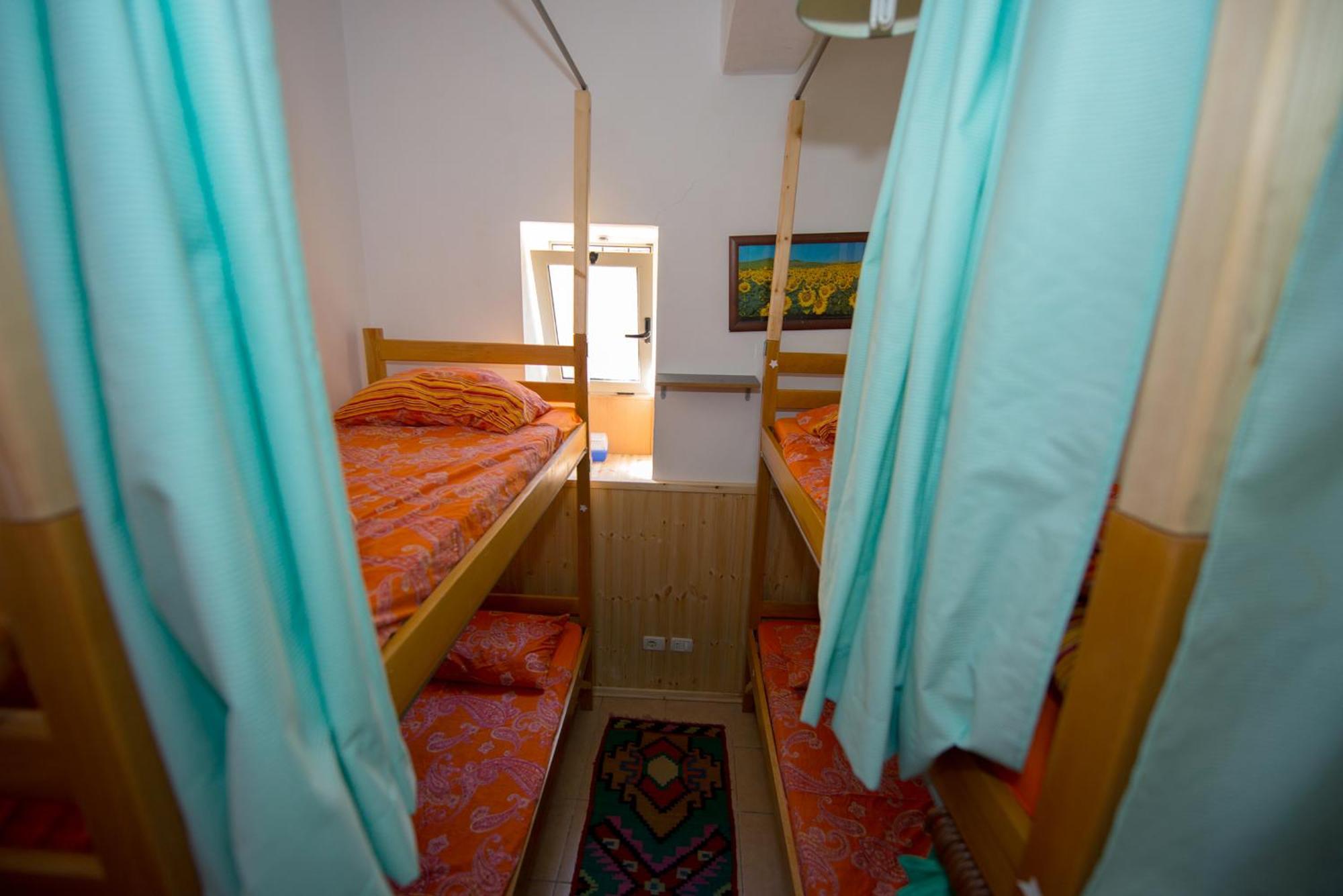 Mi Casa Es Tu Casa - Shkodra Backpackers Hostel Δωμάτιο φωτογραφία