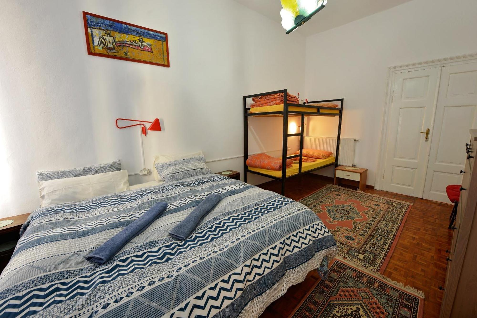 Mi Casa Es Tu Casa - Shkodra Backpackers Hostel Δωμάτιο φωτογραφία