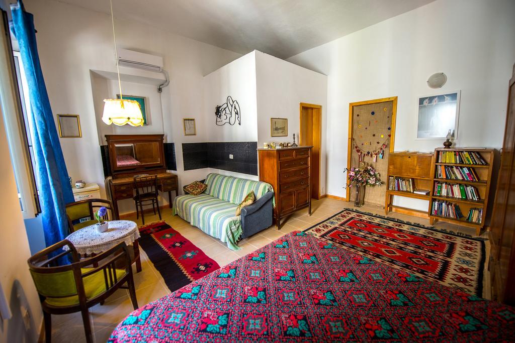 Mi Casa Es Tu Casa - Shkodra Backpackers Hostel Εξωτερικό φωτογραφία