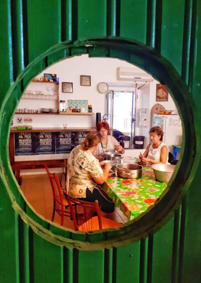 Mi Casa Es Tu Casa - Shkodra Backpackers Hostel Εξωτερικό φωτογραφία